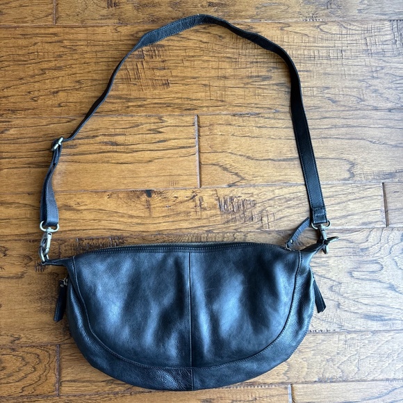 Latico Colbie Leather Sling Black - Picture 3 of 5